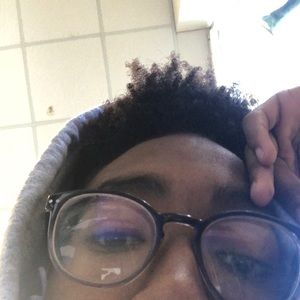 Meet your Posher, Ethan